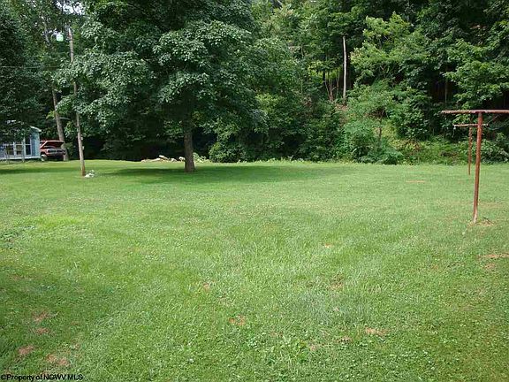 3rd image of 179 McCurdysville Pike