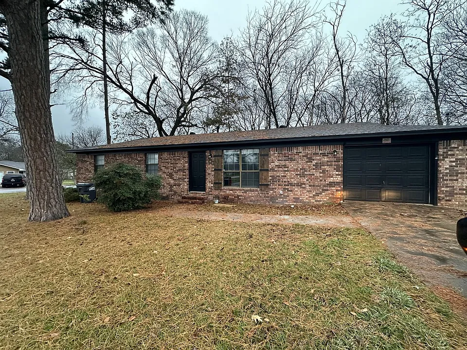 610 W 4th Pl