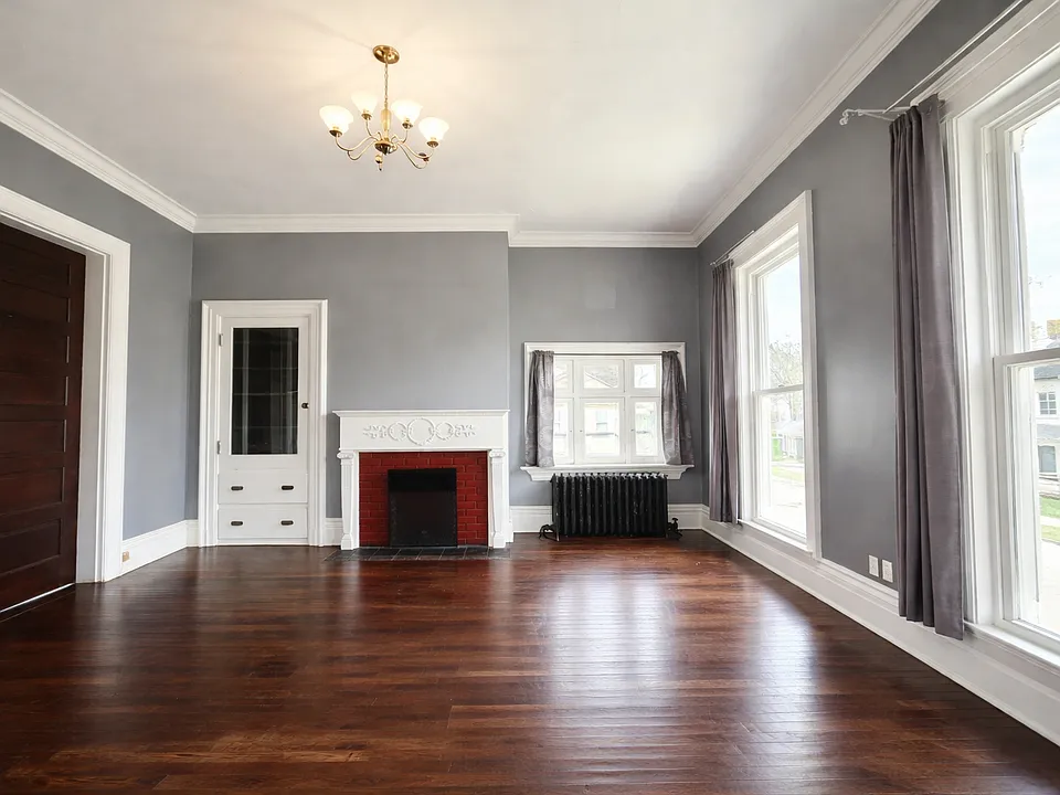 726 N Downing St #3
