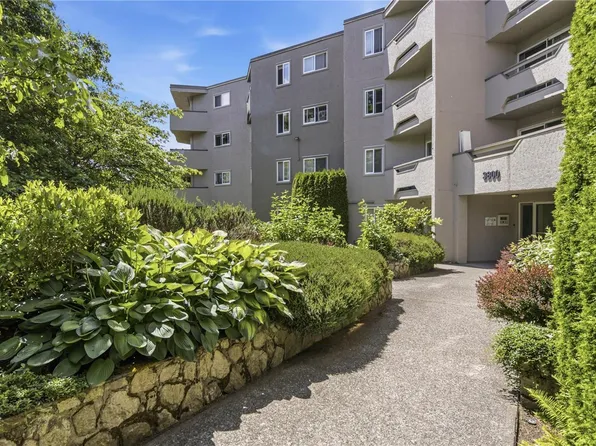 3800 Quadra St #203, Saanich, BC V8X 1H8