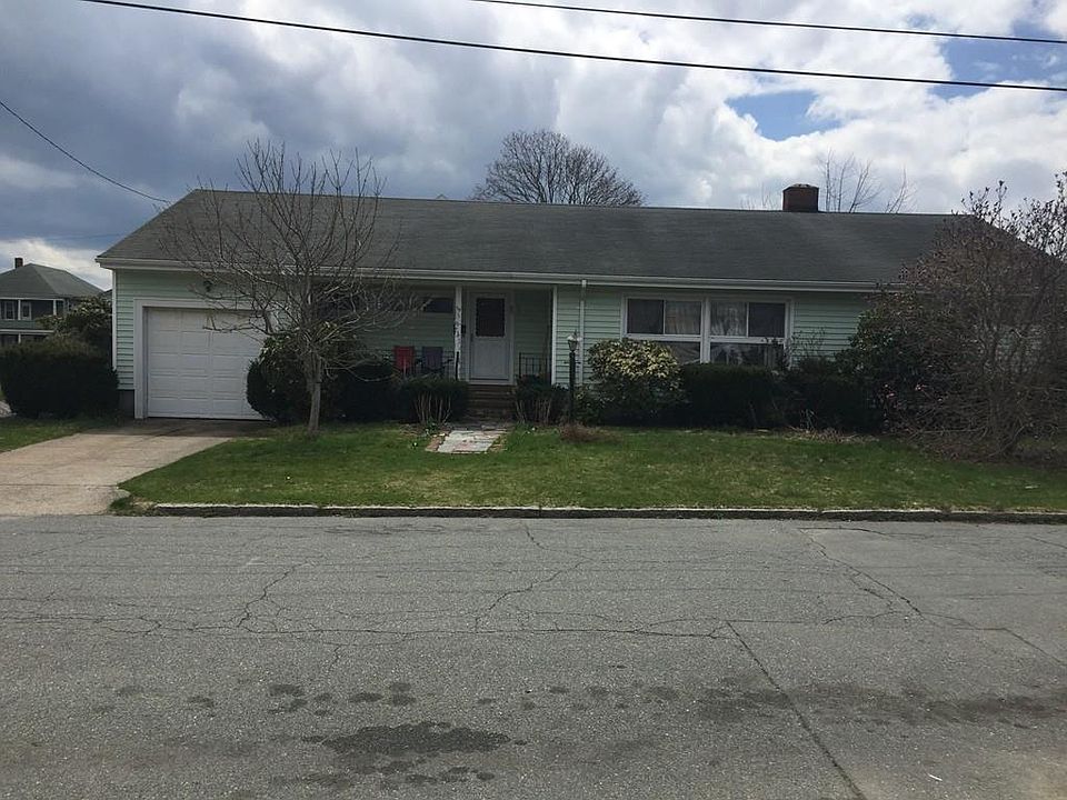 2nd image of 34 Alden St
