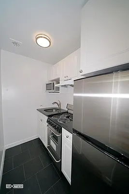 Rented by Citi Habitats | media 18