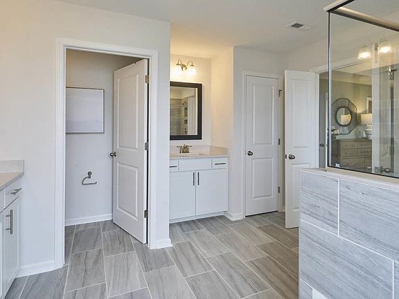 4th image of 1406 Dalton Pl