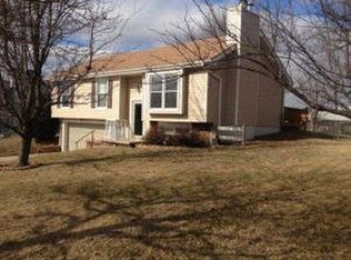 2917 Cook Rd, Saint Joseph, MO 64506