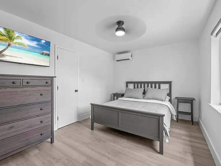 2021 Plunkett St #2019 — Photo 5