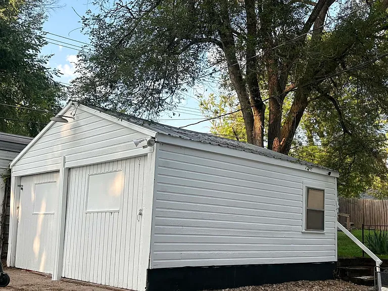 2024 Central Ave — Photo 10