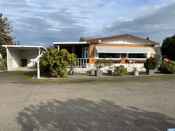 18 Juniper Mobile Ests, Sequim, WA 98382