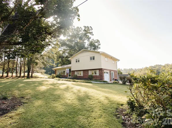 15 Golden Leaf Dr, Marion, NC 28752