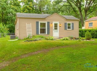 6150 Blossman Rd, Toledo, OH 43617