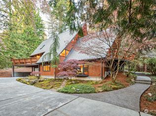 15601 258th Pl SE, Issaquah, WA