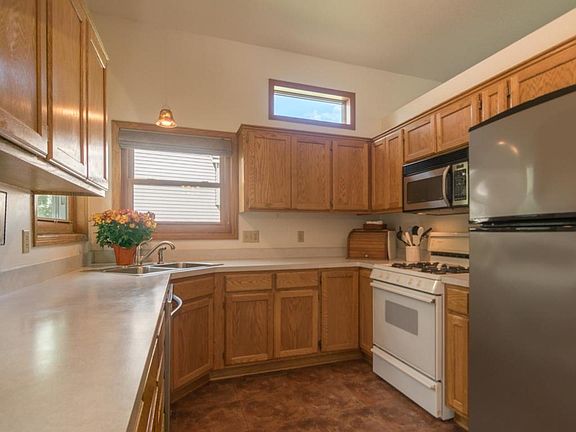 2nd image of 10951 Brittany Dr