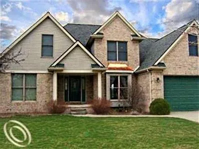 1138 Highland Dr photo 1