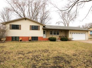 550 Larson St SW, Hutchinson, MN 55350