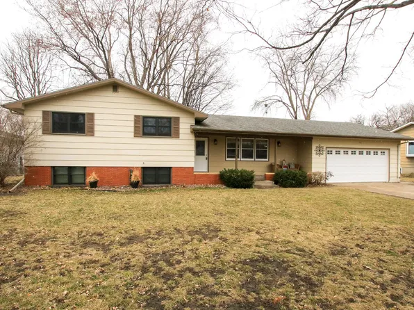 550 Larson St SW, Hutchinson, MN 55350
