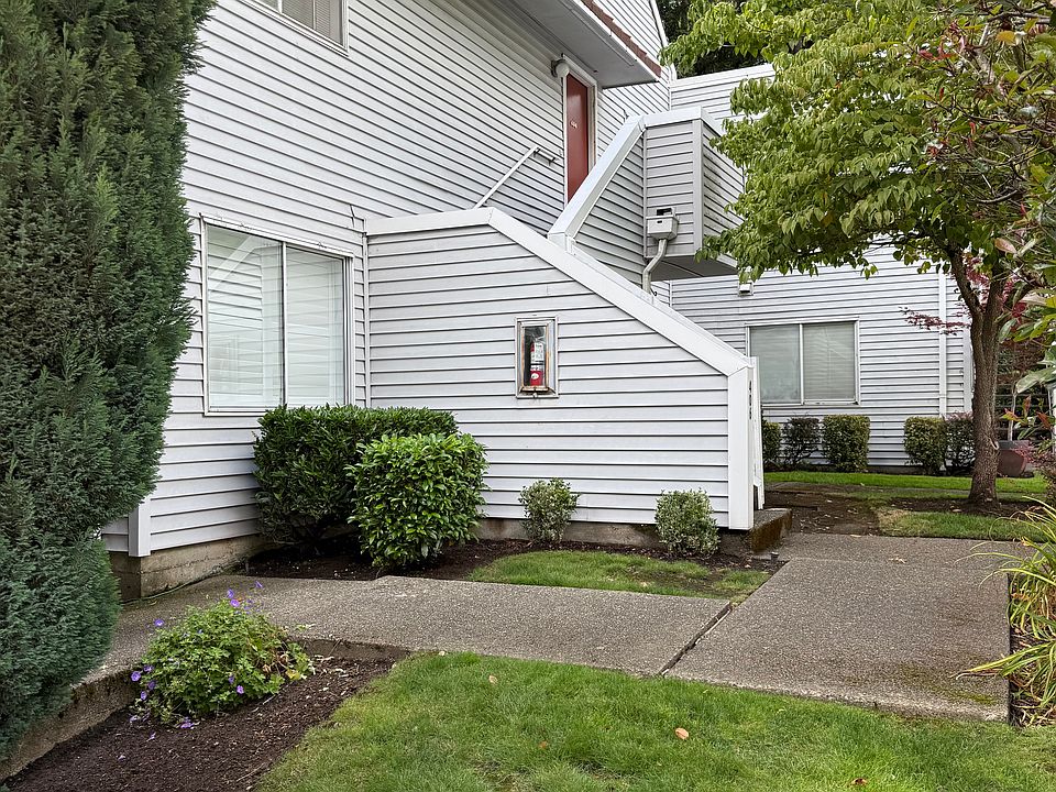 1st image of 406 4th Ave #406