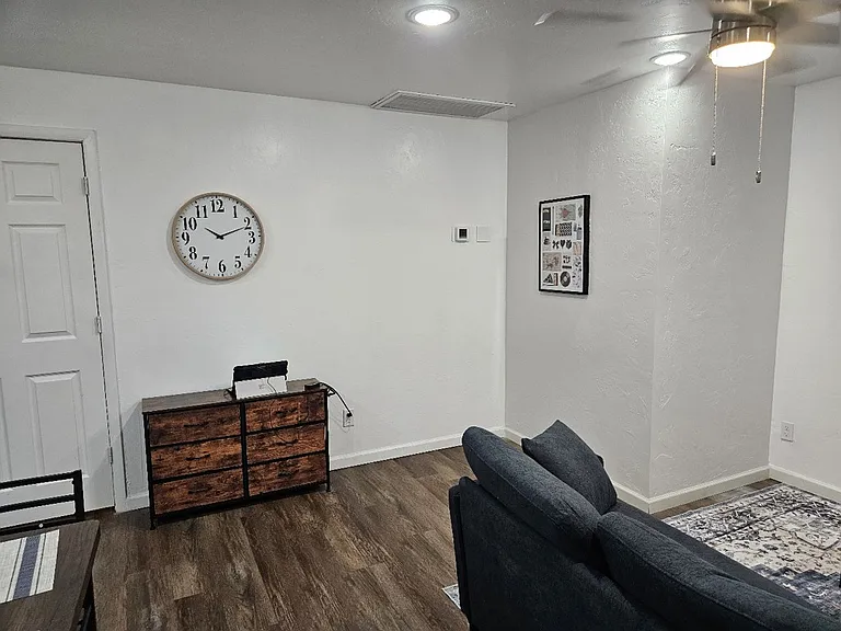 1834 S Amalia Ave #STUDIO — Photo 9