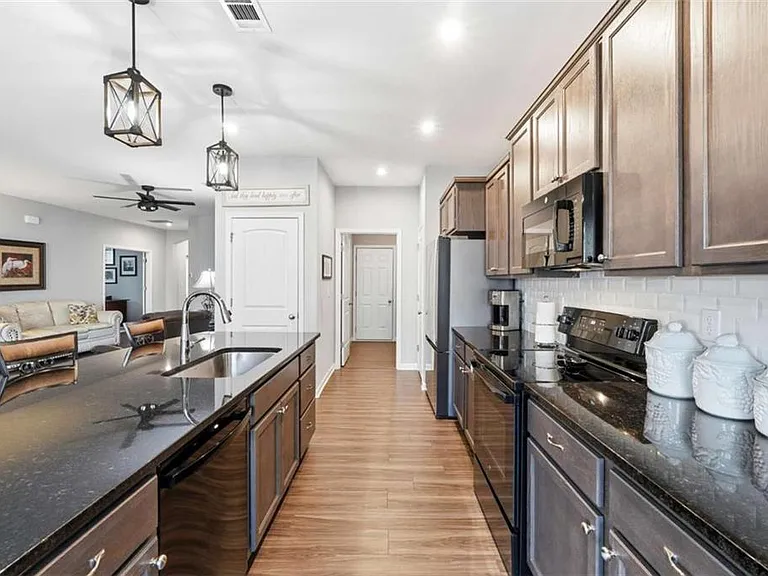 24 Aspen Way — Photo 7