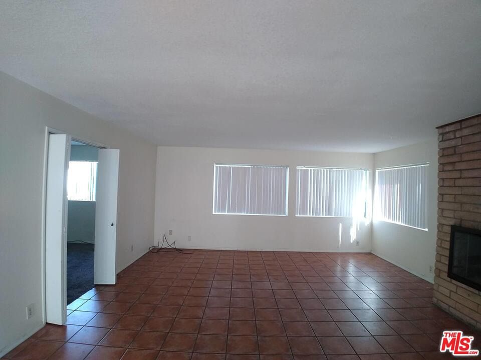 1st image of 229 Roswell Ave APT A