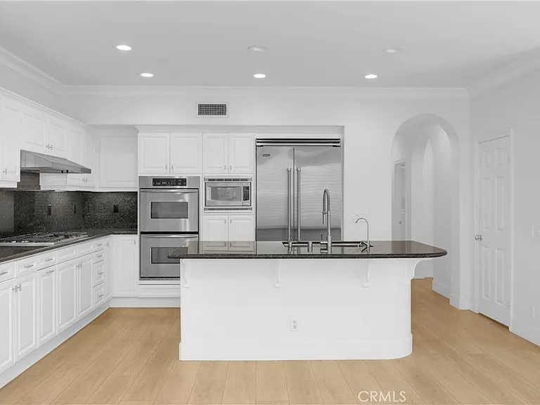 5271 Pearce Dr — Photo 16