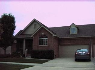 49812 Muskegon River Dr, Macomb, MI 48042