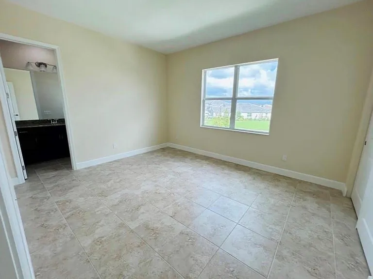 5199 Liberty Ln — Photo 15