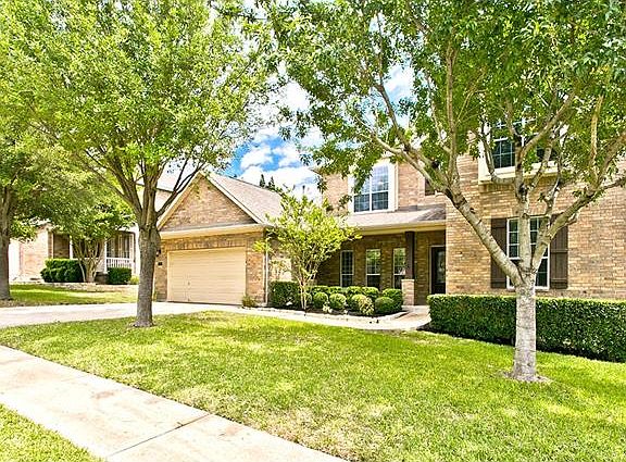 3rd image of 212 Water Oak Dr