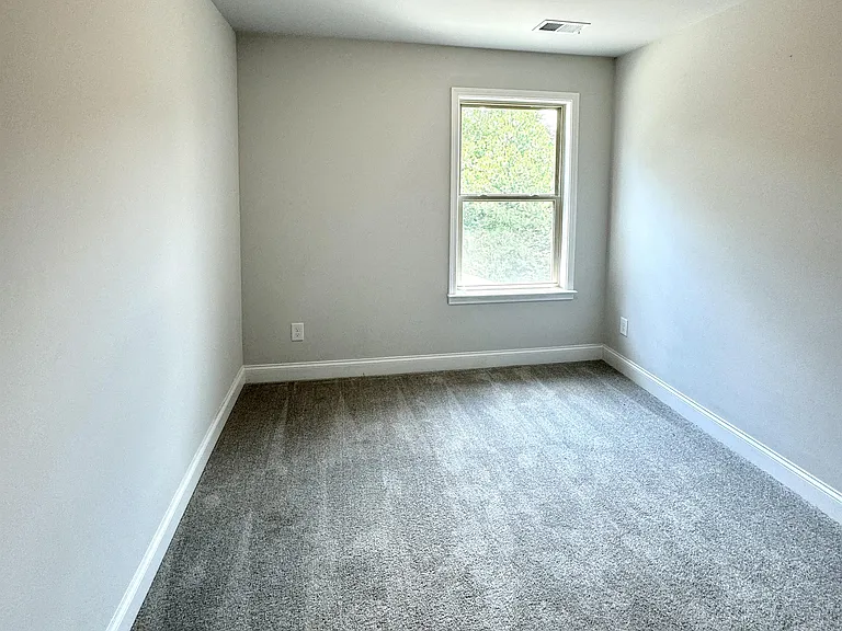 588 Amarante Cir — Photo 21
