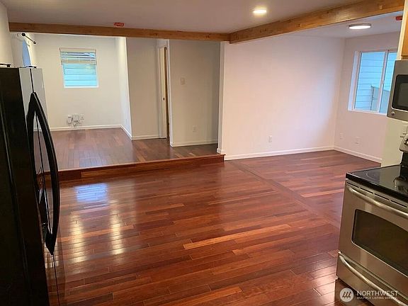 3rd image of 1505 26th Avenue S