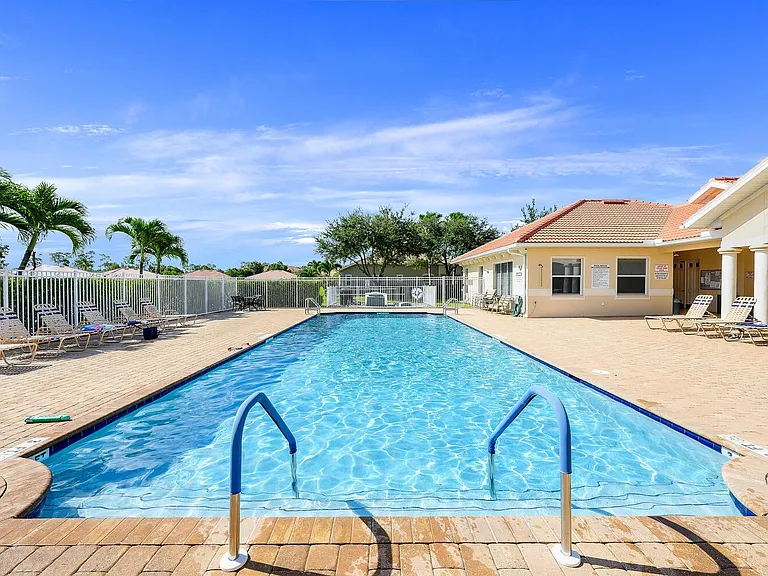 Community pool