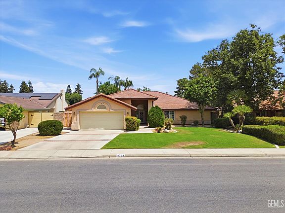 3rd image of 8704 Bridlewood Ln