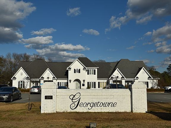3rd image of 2719 Graves Dr #&-3
