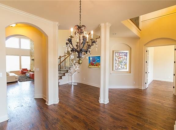 3rd image of 4305 Saint Elias St