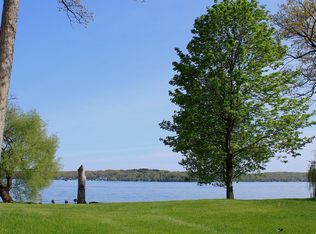 W4437 N Lake Shore Dr, Williams Bay, WI 53191