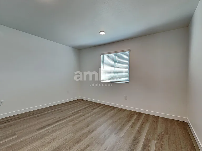 9721 W Tamarisk Ave — Photo 14