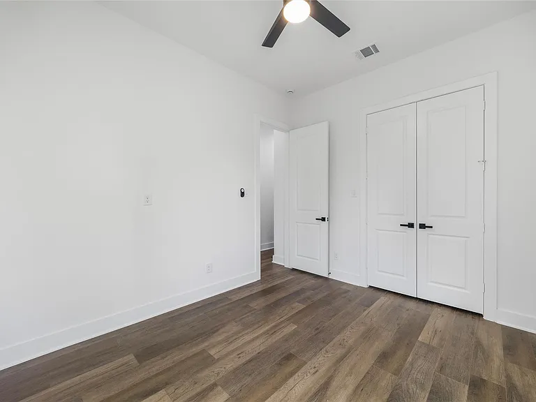955 Elkhart St #B — Photo 12