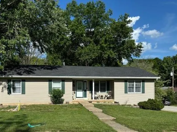 134 Highland Dr, Union, MO 63084