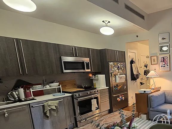 4th image of 68 Livingston St APT 3E