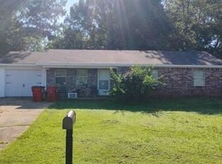 1100 N 9th St, Dardanelle, AR 72834