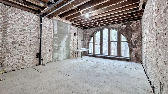 Sold by Island Advantage Realty | media 17