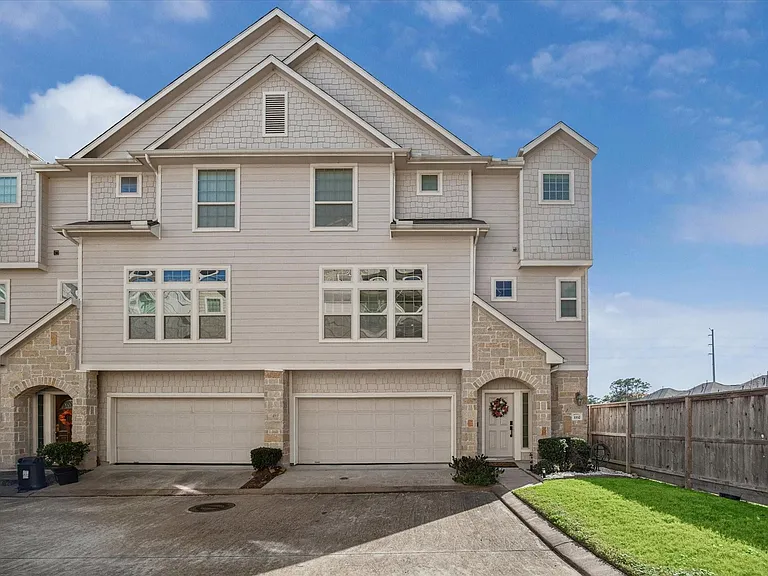 3332 Home Point Dr — Photo 2