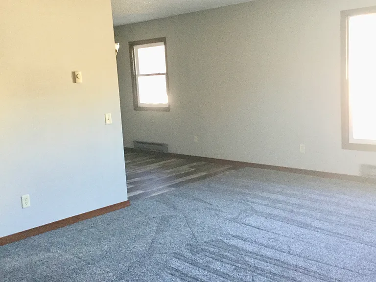 1135 Sunset Ln #4 — Photo 6
