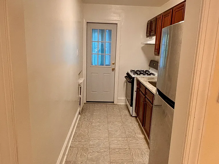 3926 W St NW #3 — Photo 6