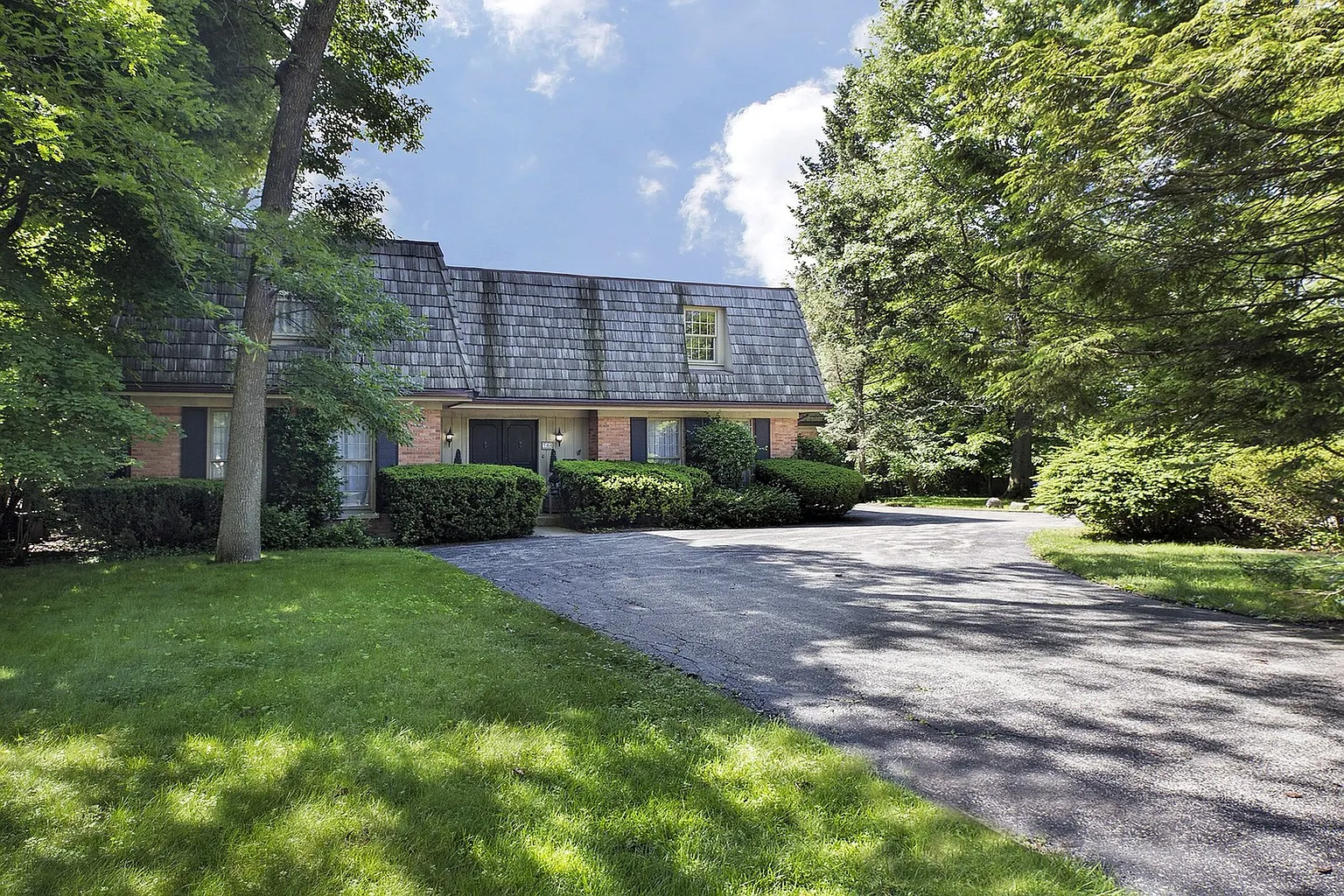 144 Whitebridge Ln photo 1