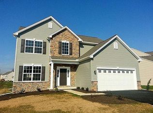 24 Hamlet Cir, Mechanicsburg, PA 17050