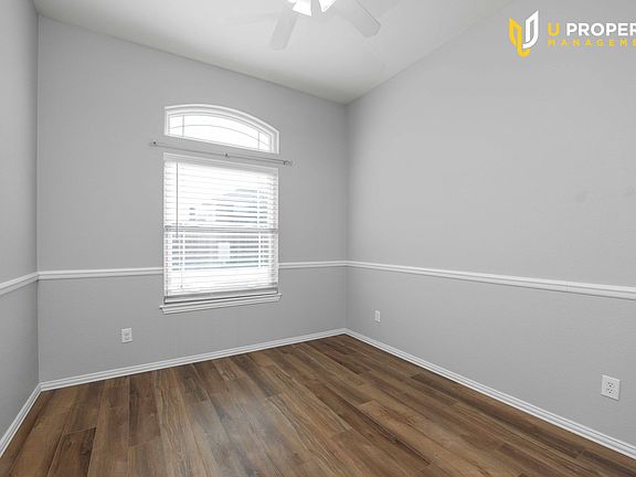 5th image of 6513 Redwood Ln