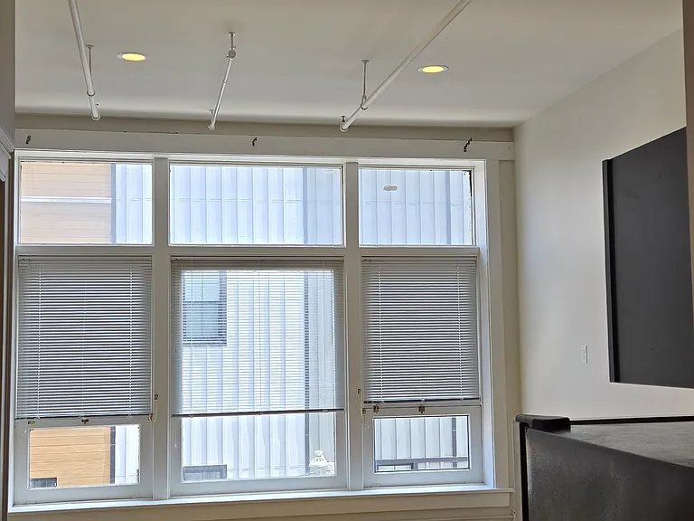148 Clinton St #3B — Photo 4