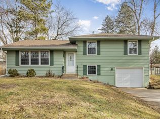 3416 McKnight Rd N, White Bear Lake, MN 55110