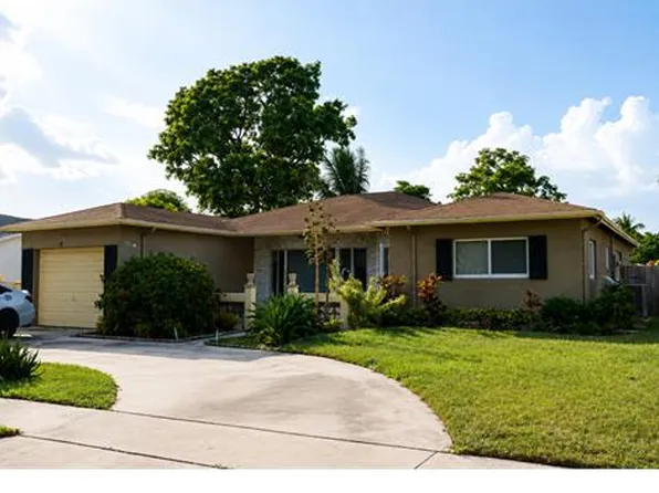 5160 SW 8th St, Margate, FL 33068