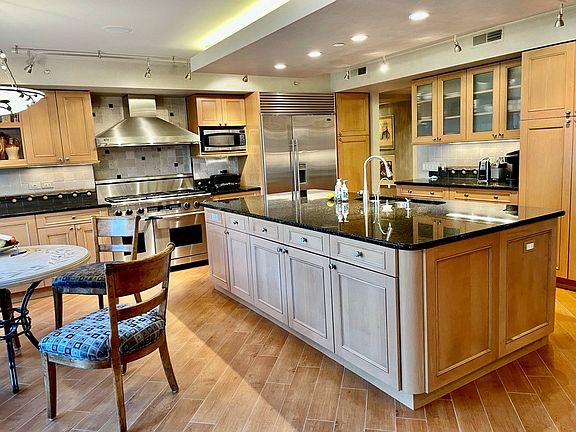 3rd image of 2021 Saint Johns Ave APT 3C