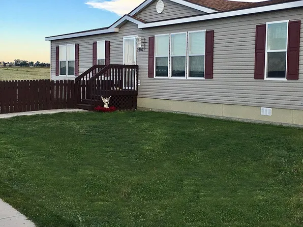2600 Nut Tree St, Gillette, WY 82716